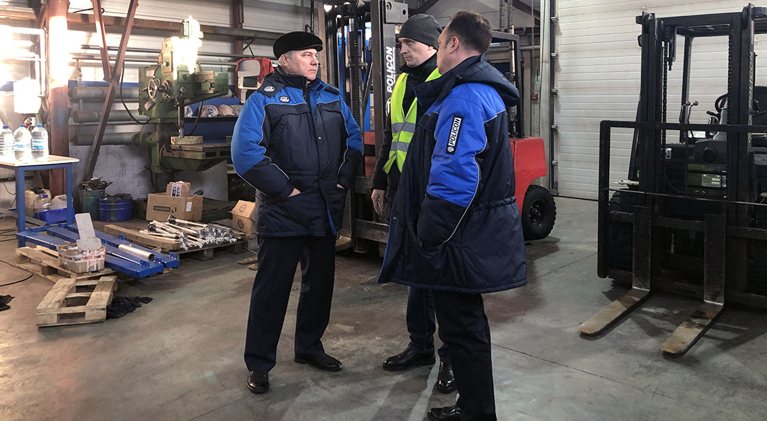 Представитель крупной нефтяной компании России лично познакомился с производством АО "Поликон"
