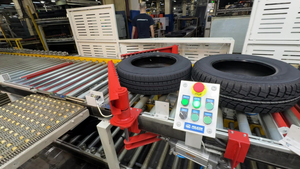 IMG_9550 - frame at 0m2s.jpg IMG_9550 - frame at 0m2s.jpg