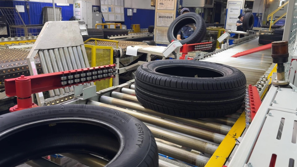 IMG_9095 - frame at 1m13s.jpg IMG_9095 - frame at 1m13s.jpg