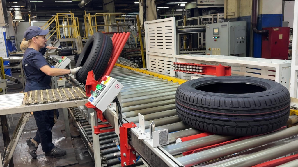 IMG_9093 - frame at 0m25s.jpg IMG_9093 - frame at 0m25s.jpg